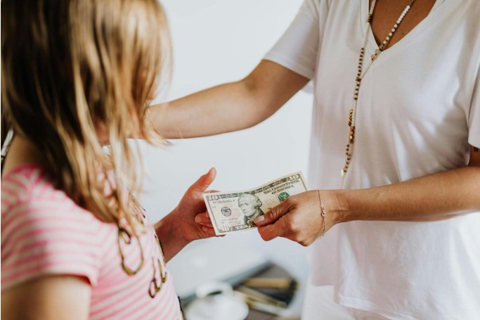 Teaching Children Financial Responsibility As The World Goes Digital